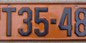 Kansas 1932 truck license plate Ford county #T35-484