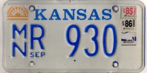 Kansas 1985 1986 car license plate Marion county #MN R-930